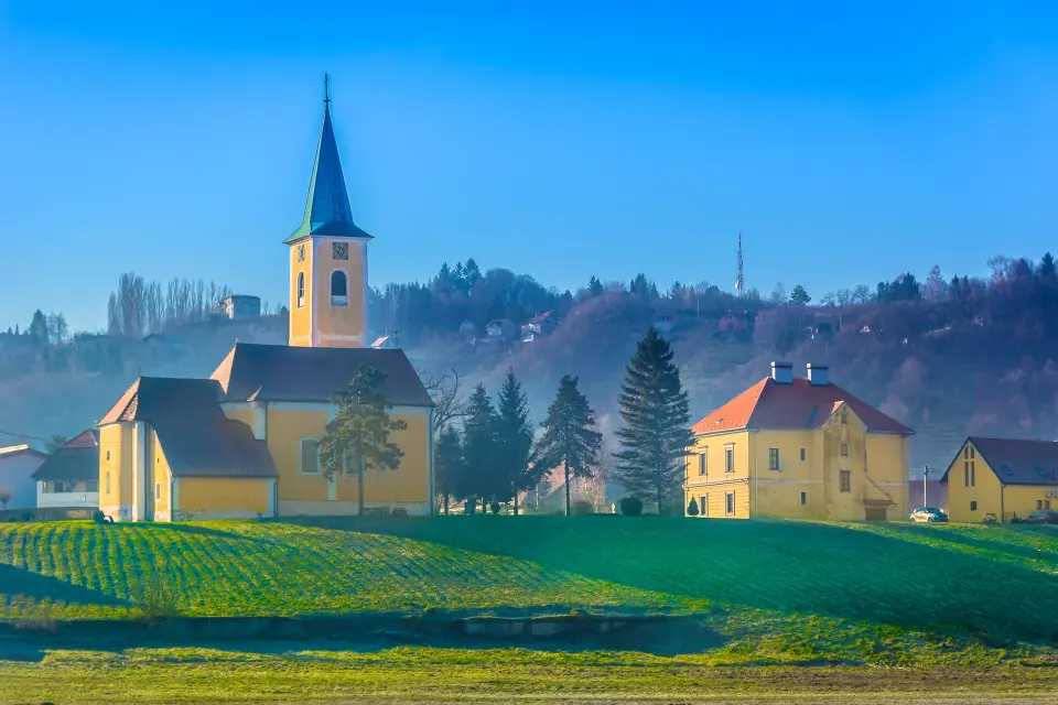 Zašto je Sveta Nedelja sve popularniji izbor za život?