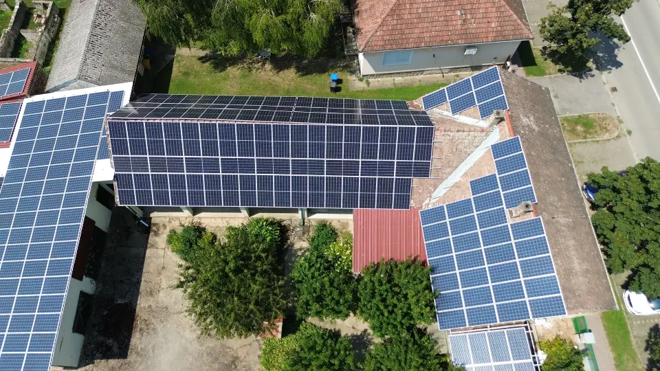 Razmišljate o solarnim panelima? Evo kako izgleda cijeli proces bez stresa