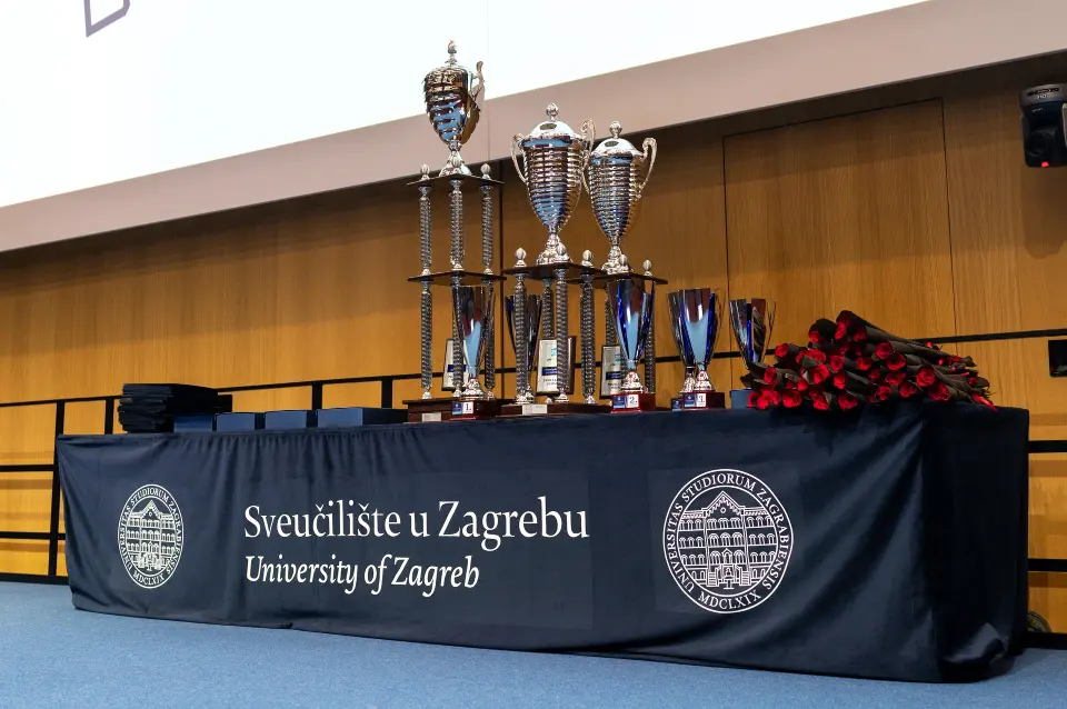 Već 30 godina nagrađuju hrvatske šampione! Znate li gdje nastaju ove nagrade?