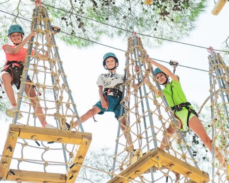 Adrenalin uz more: Doživite slobodan pad i najsigurniji zip-line u Umagu i Pomeru