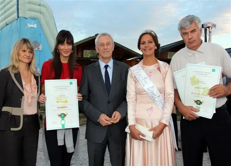 Vinski dragulj iz Krašića: Šampionska vina Šimanović sada su dostupna u par klikova