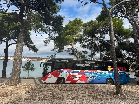 ZBOGOM ŽIVCIRANJU U KOLONI: Zašto je autobus opet 'in' za put na more, ali i do Slavonije?