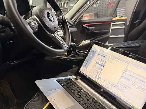 Snaga, navigacija i pametne funkcije: otkrijte koliko toga vaš auto još skriva?