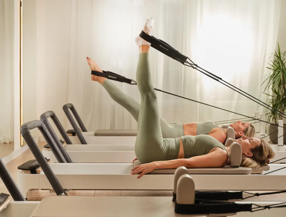 Reformer ili prostirka? Otkrijte koji pilates trening najbolje odgovara vašem tijelu