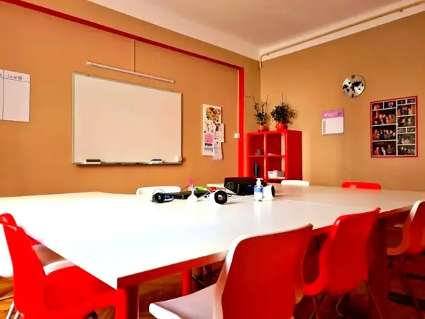 Komunikativna metoda uz izvorne profesore koja te vodi do stipendije u Španjolskoj