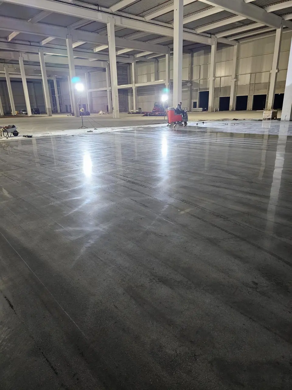 Pod koji trpi sve: kako nastaju industrijske površine koje traju desetljećima