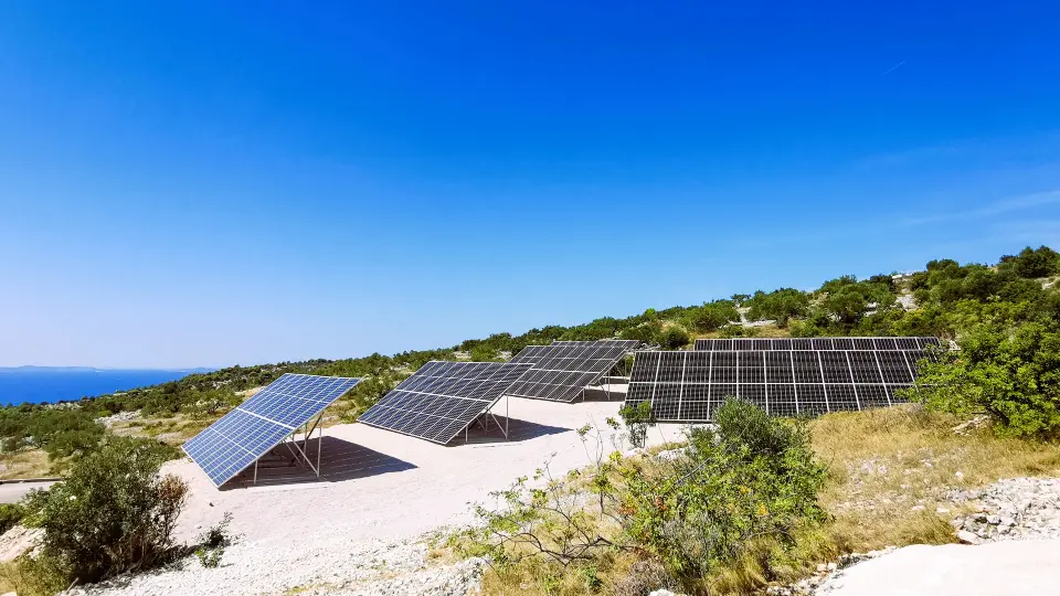 Put do energetske slobode: Profesionalna hibridna i off-grid rješenja za svaki dom