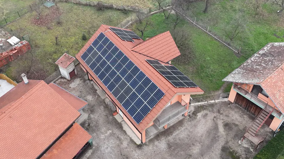 Koliko stvarno možete uštedjeti ugradnjom solarne elektrane?