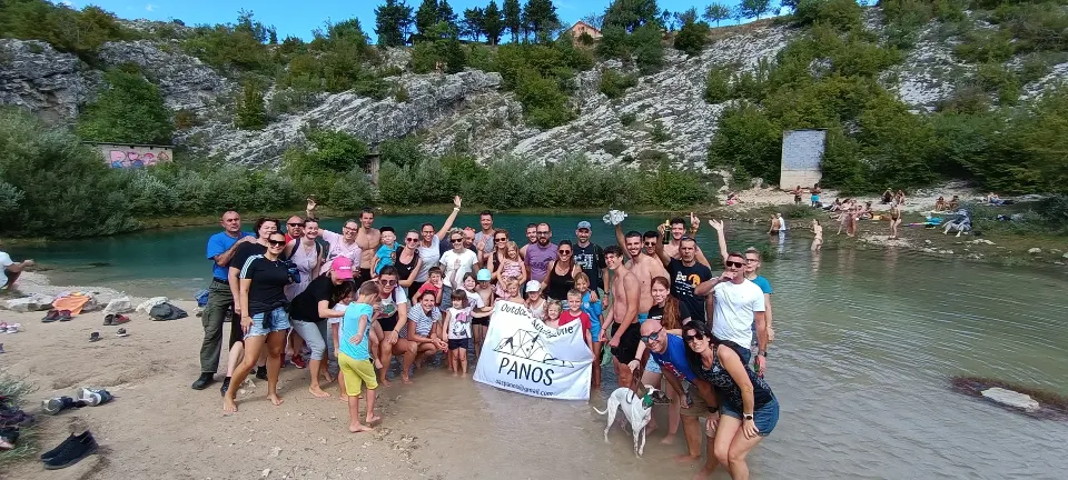 Ovo nije obična sportska škola: ovdje cijela obitelj trenira zajedno!
