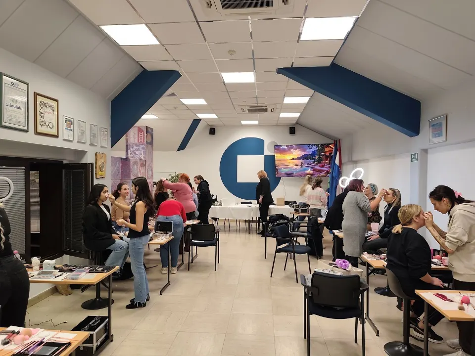 Razmišljate o novom zanimanju? Evo kako vam HZZ može financirati edukaciju