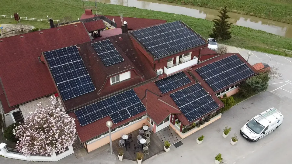 Solarne elektrane u Hrvatskoj: kako odabrati pravog izvođača