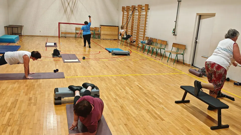Fitness, šetnje, kvizovi i radionice: Sve ovo besplatno je za 55+ u Istri