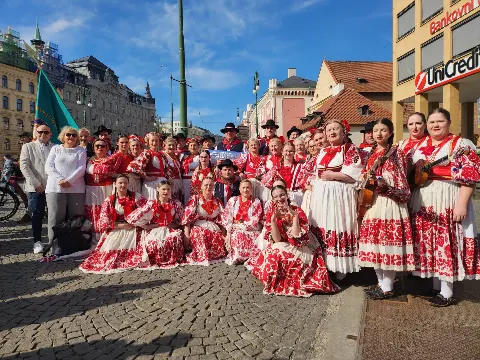 Može li jedno selo sačuvati običaje više od 90 godina? Ova priča dokazuje da može