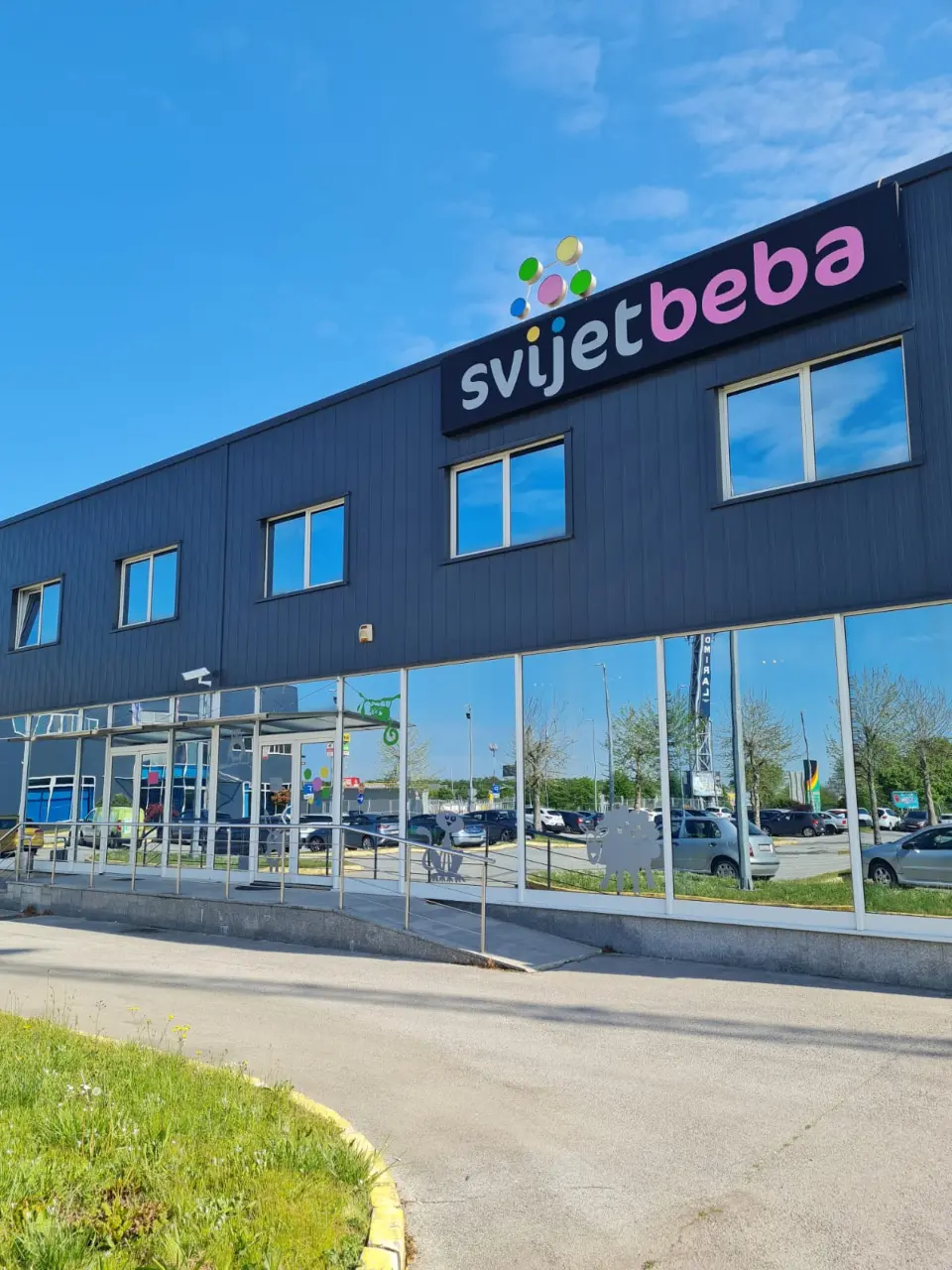 Sve što vaša beba treba – kvalitetno, sigurno i na dohvat ruke!