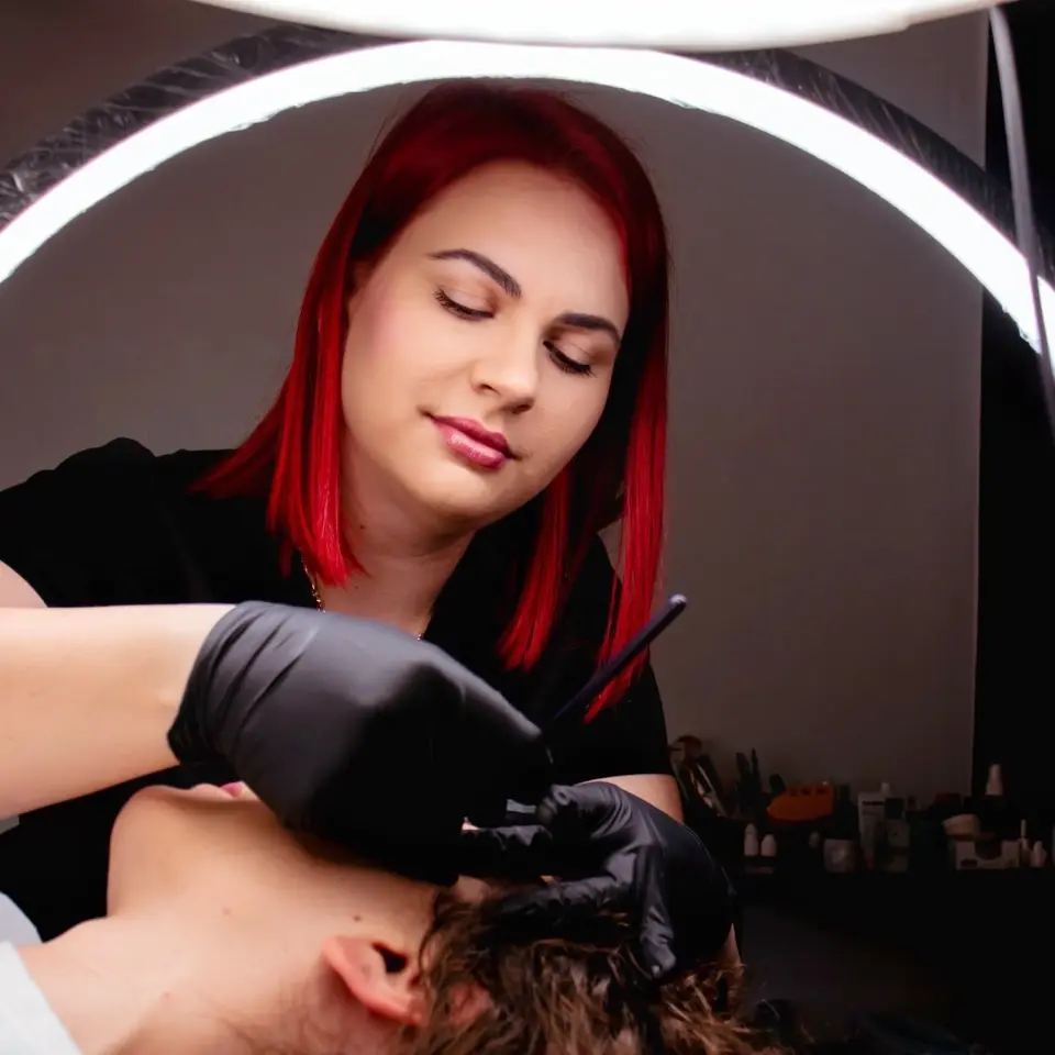 Savršene obrve i usne bez šminke – otkrijte beauty hit!