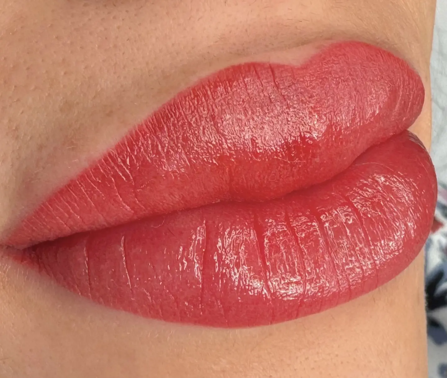 Savršene obrve i usne bez šminke – otkrijte beauty hit!