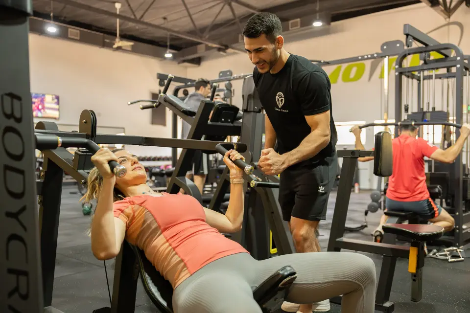Fitness koji se prilagođava vama: U teretani ili iz udobnosti doma