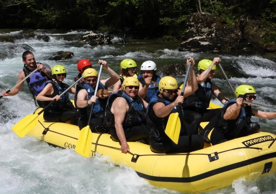 Ljepota divljine: Nezaboravna rafting avantura kroz brzace gorskog toka rijeke Kupe