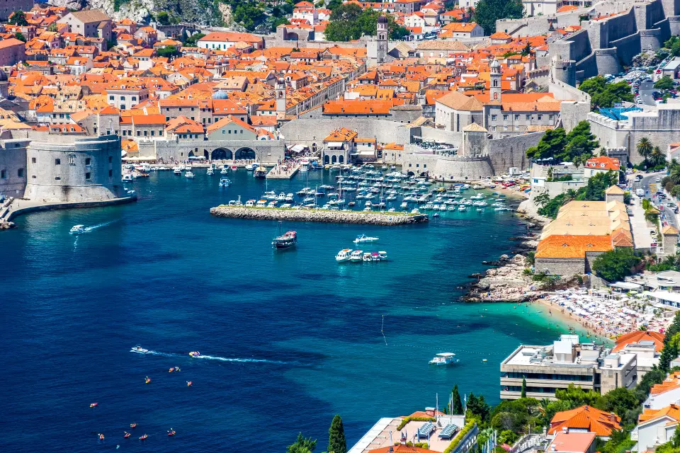 Najljepše rute Mediterana za nezaboravno jedrenje