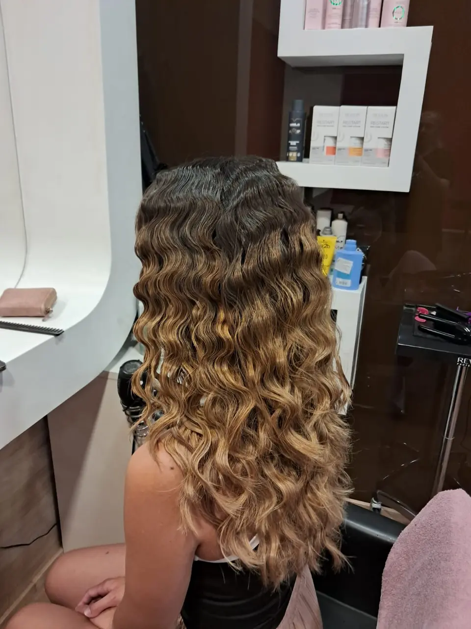 Jer vaša kosa zaslužuje samo najbolje – Red Magic Beauty!