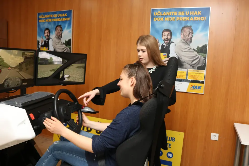Mislite da je vozački ispit težak? U ovoj autoškoli rješavaju sve vaše strahove
