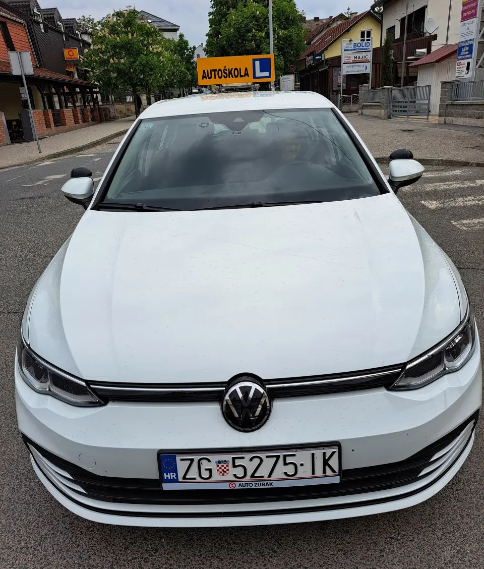 Mislite da je vozački ispit težak? U ovoj autoškoli rješavaju sve vaše strahove