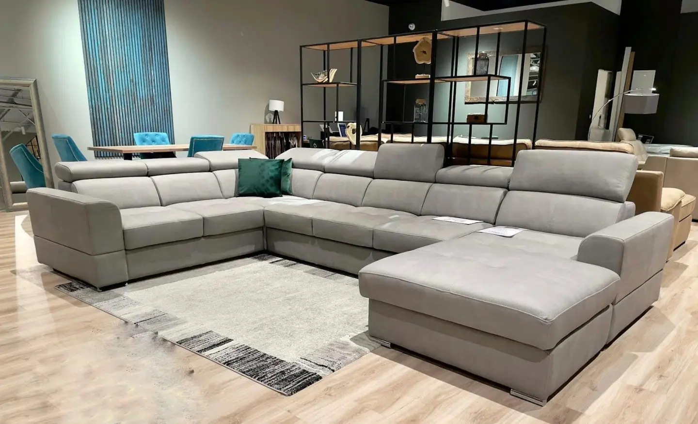 Livingstore namještaj - salon o kojem svi pričaju