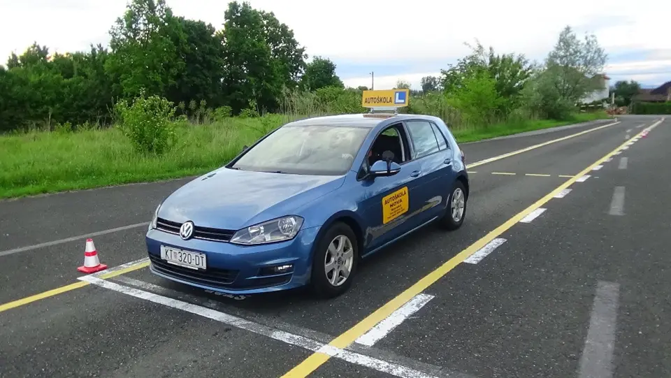 Znanjem do sigurnosti u Autoškoli NOVA!