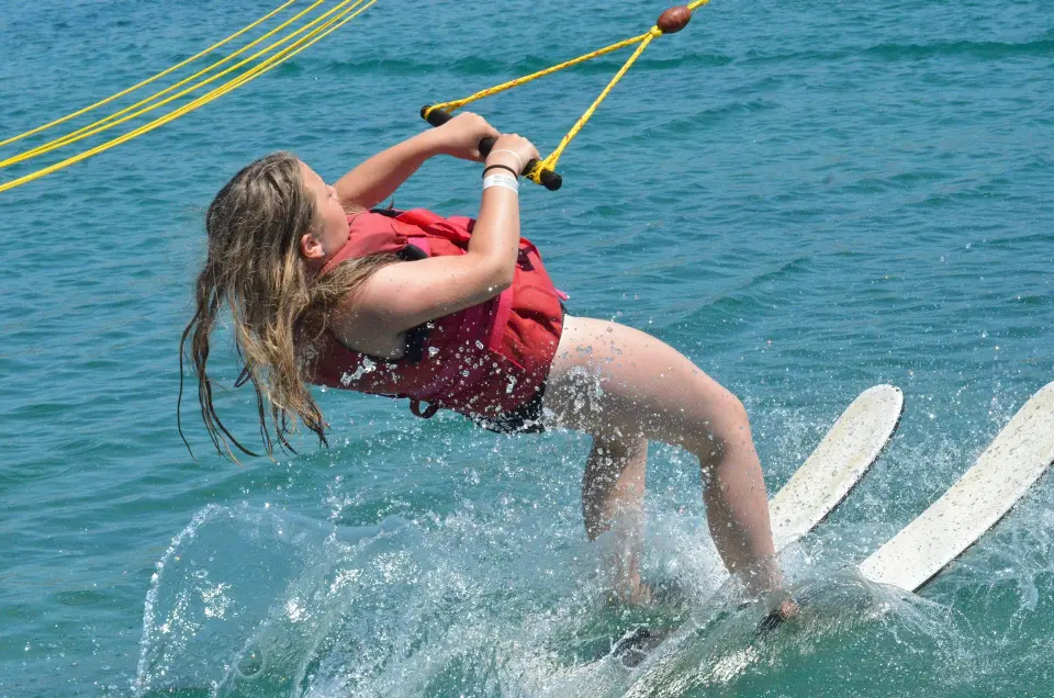 Kompletna sportska priča: Vodeni sportovi ljeti, škola skijanja zimi