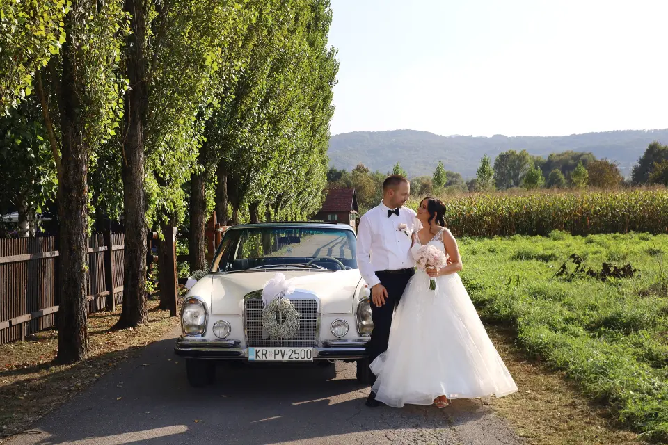 5 razloga zašto uzeti profesionalnog fotografa za vjenčanja i slične prigode