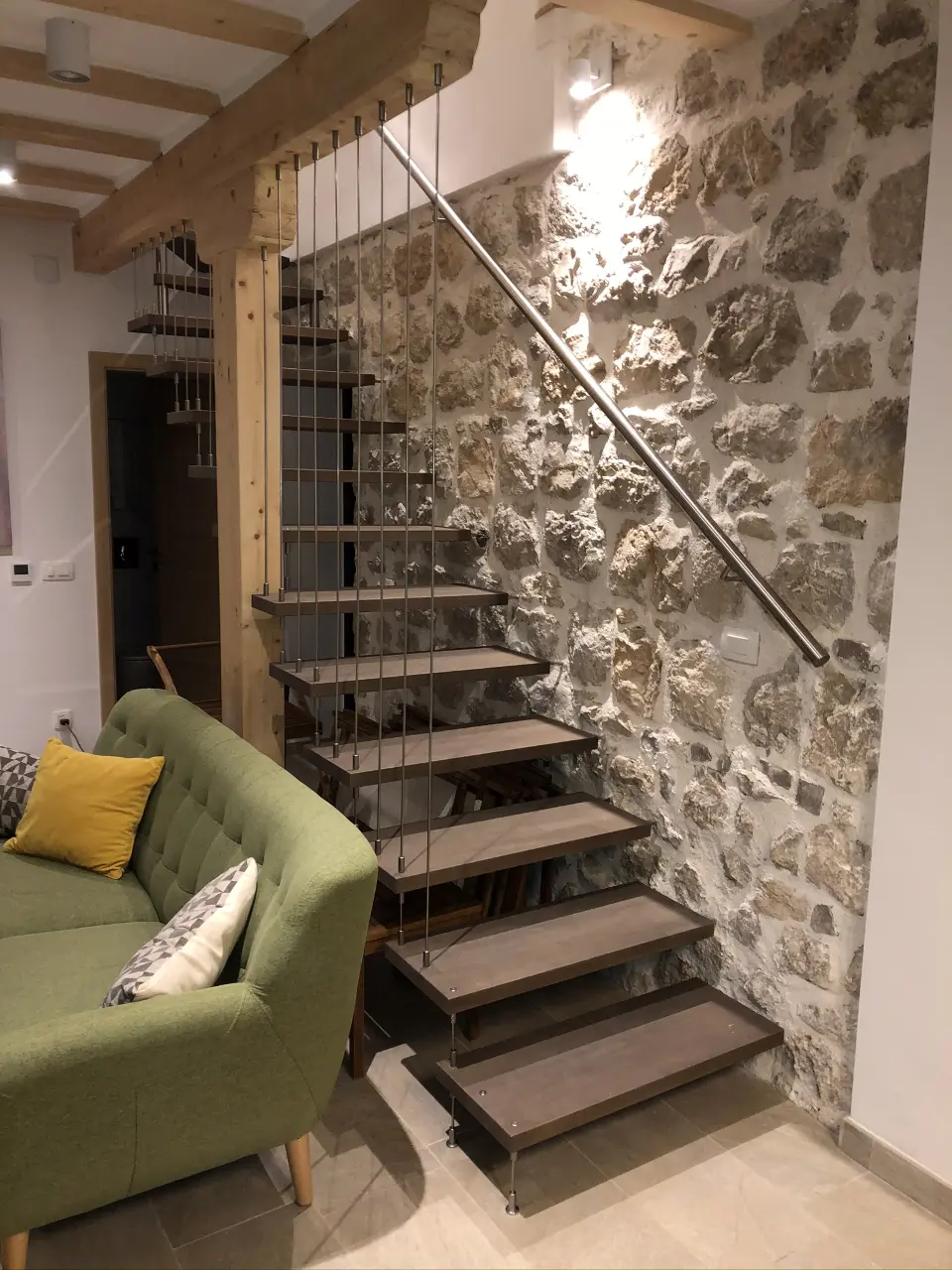 Planirate gradnju ili renovaciju? Evo zašto odabrati stepenice po mjeri