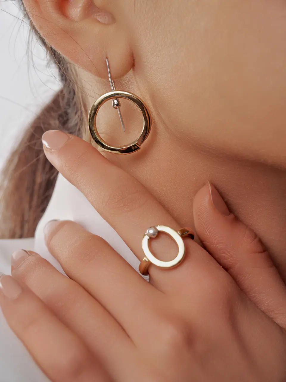 Želite li nositi nakit koji priča vašu priču? Otkrijte Frajerica Handcrafted Jewelry
