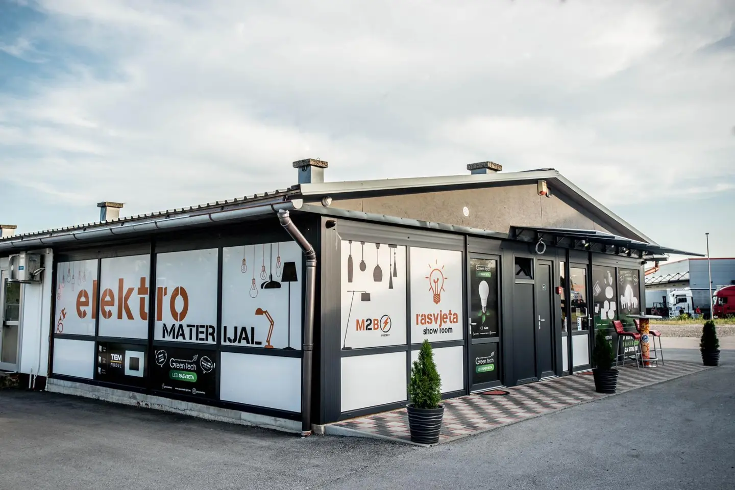 Elektromaterijal Sesvete - trgovina koja mijenja standarde u elektroinstalacijama i rasvjeti