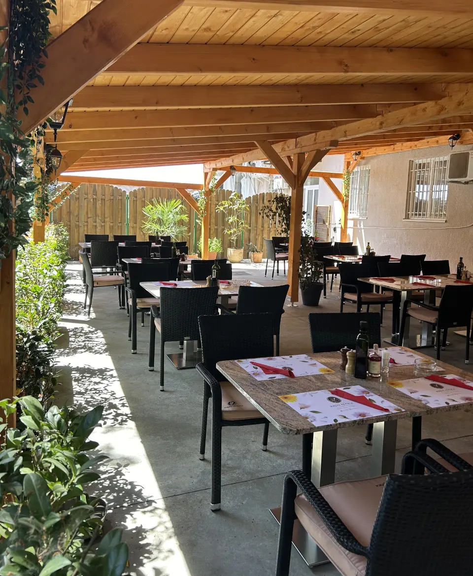 Oaza mira uz šumu: restoran koji spaja tišinu i vrhunsku hranu