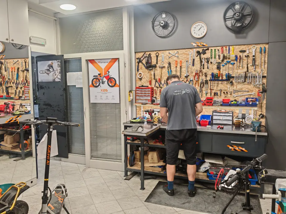 Sve popularniji e-bicikli i romobili: Kupujte pametno, s jamstvom i podrškom Rombike