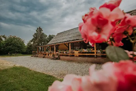 Kad ljeto zamiriše na roštilj: Vukovarska Kuća nezaobilazna je destinacija za ljubitelje hrane