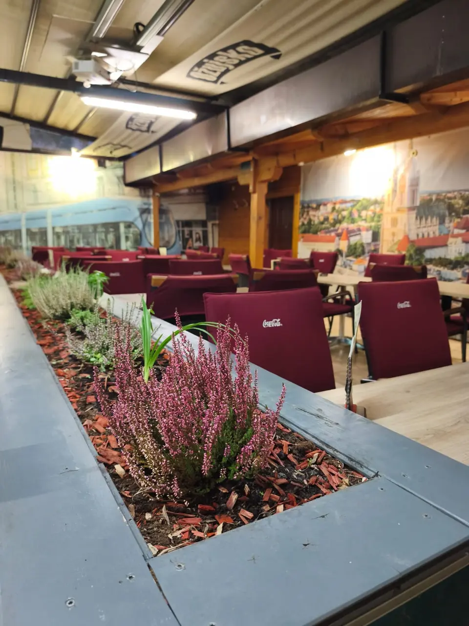 Caffe bar DU-NA na Trešnjevci: Mjesto poznato po vrhunskim cijenama i posebnoj ponudi