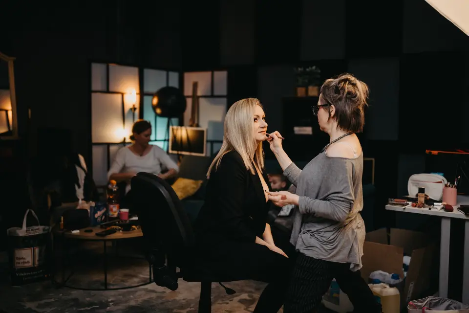Dvostruka snaga: Oni stoje iza hit TV emisija, a njihov bend osvaja evente!