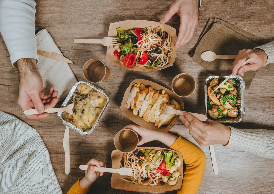 Home food delivery in recyclable disposable utensils
