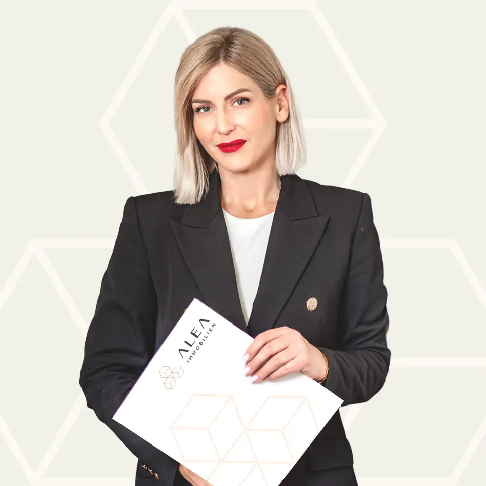 Silvija Rejec, direktor agencije, ovlašteni agent za nekretnine