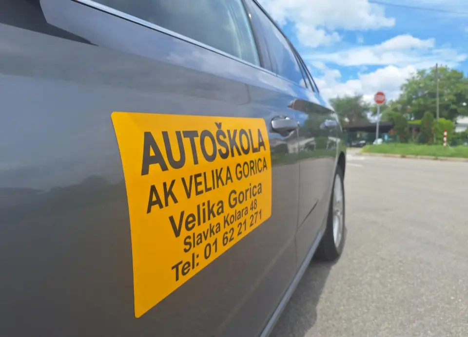 Ne birajte bilo koju autoškolu! U ovoj se možete učlaniti u HAK i dobiti brojne pogodnosti