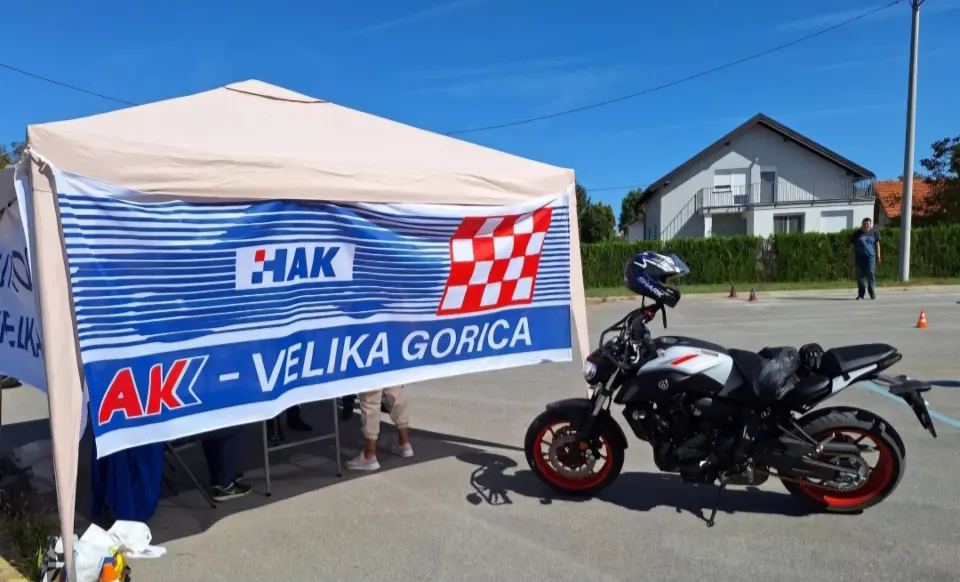 Ne birajte bilo koju autoškolu! U ovoj se možete učlaniti u HAK i dobiti brojne pogodnosti