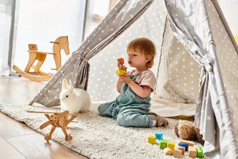Kako odabrati poklon za bebu koji će se stvarno koristiti (i zašto to vrijedi)