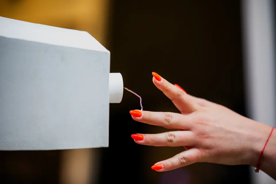 Nemate ideju kamo s djecom? Ovdje se uči, dodiruje struja, a igra je lebdeća